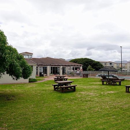 Villa Whales & Waves Hermanus Exterior foto