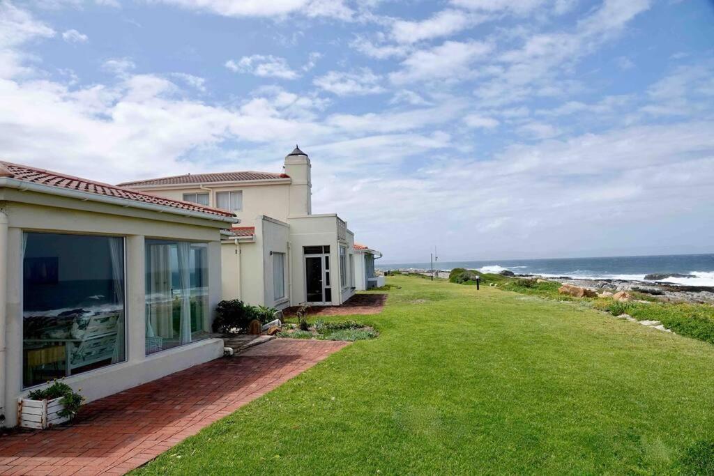 Villa Whales & Waves Hermanus Exterior foto