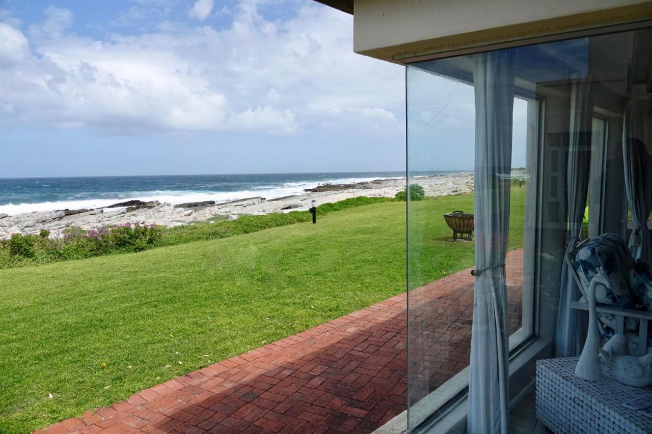 Villa Whales & Waves Hermanus Exterior foto